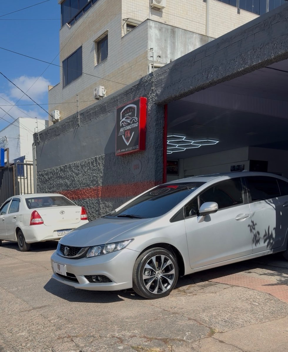 Fachada da Garage FK na Av. João Samaha